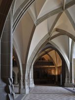The late-Gothic architecture becomes especially well visible in the castle’s Grand Hall. The late-Gothic architecture becomes especially well visible in the castle’s Grand Hall.