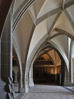 Im Großen Saal des Schlosses ist die spätgotische Architektur besonders gut erkennbar.